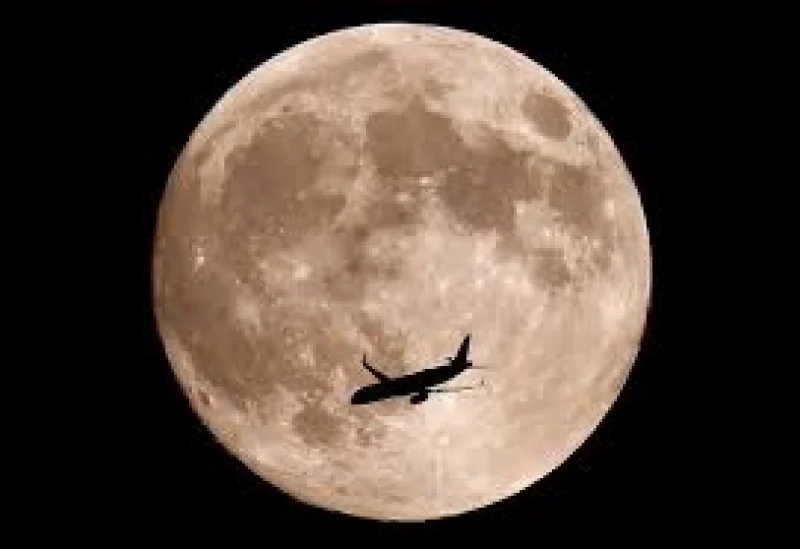 Marianne Mizera tracks the 12:11 a.m. Hunter's Moon — Full Moon Astrology