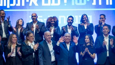 Gadi Eisenkot’s Yashar Leads Polls on Election Day