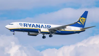 Ryanair flight 2955 lands in Alicante after two diversions — Ryanair Plane Lands In Alicante, Spain