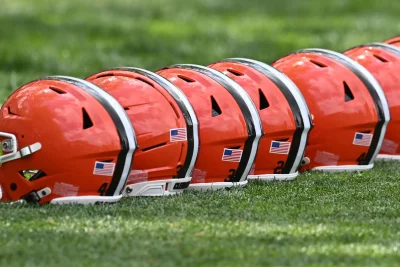 Bradyn Swinson workout with Browns shows former Patriots draft pick is still in the mix — Super Bowl Winners