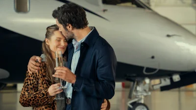 Adam Brody Drives Nobody Wants This Season 4 Into Cohabitation