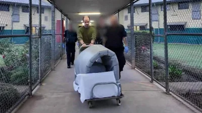 Ashley Paul Griffith extradited to NSW to face 202 charges