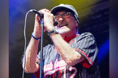 Donnie Iris Dies at 83 After a Final Stage Run
