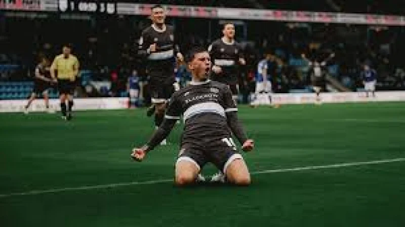 Grimsby Fc earn first away win of the season with 4-1 victory at Gillingham