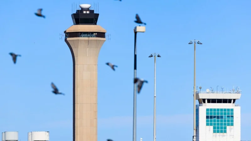 FlightAware lists 1,886 delays in Us Airport Flight Delays And Cancellations