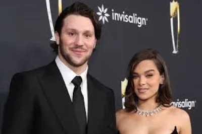 Josh Allen Bye Week Vacation: Bills QB’s beach escape with Hailee Steinfeld and Harper shows exactly where his head is now