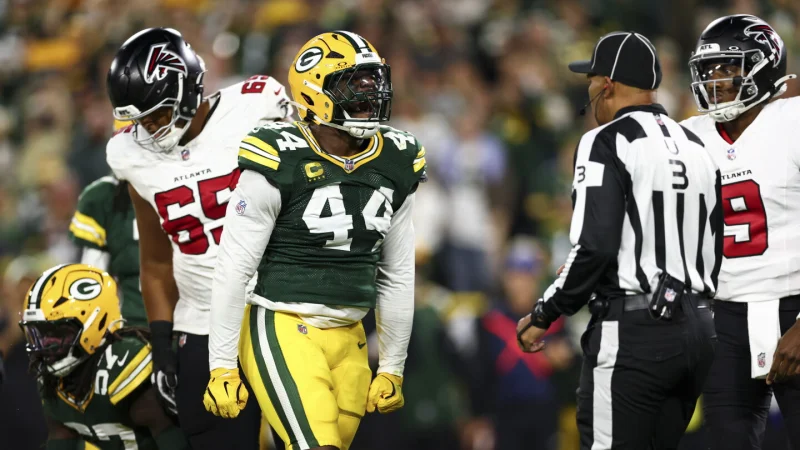 Ty’ron Hopper steps into Zaire Franklin’s role as Packers wait on return from hairline fracture