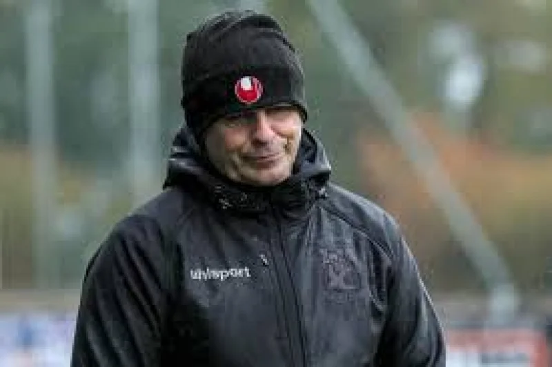 Linfield close to doubling lead as Junior misses for Dungannon Swifts — Linfield Vs Dungannon Swifts