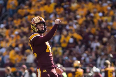 46-yard game-winner lifts Minnesota over Iowa — Luke Drzewiecki keeps his perfect season alive