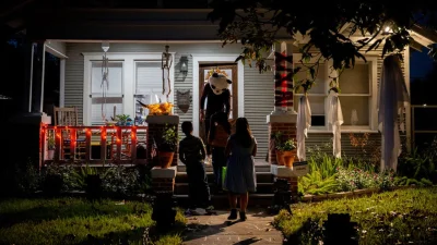 The Weather Channel warns Trick-or-treaters of scattered showers Saturday