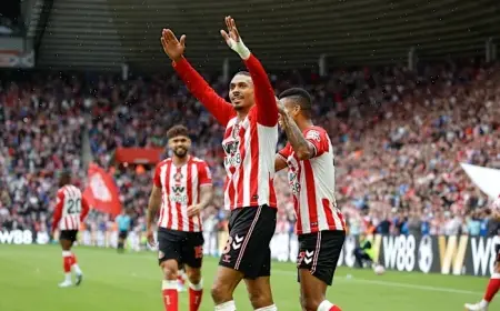 Sunderland vs Aston Villa: Ten-Man Black Cats Hold Firm as First Half Ends Goalless