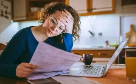 Gen Z Years Explained: How the Digital-Native Generation Is Transforming Work, Money, and Culture