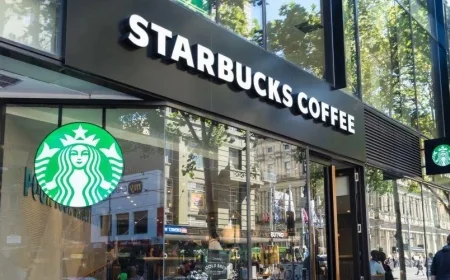 Starbucks Closing Stores Canada: Major Restructuring Shakes Coffee Giant’s Presence Across the Country