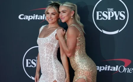 Haley Cavinder Shines in Custom Cowboys Jersey as Jake Ferguson’s Fiancée Prepares for Primetime