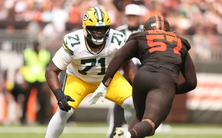 Top Choice Anthony Belton to Start at Right Tackle During Zach Tom’s Absence