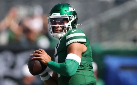 Jets welcome back Fields after concussion to take on Dolphins