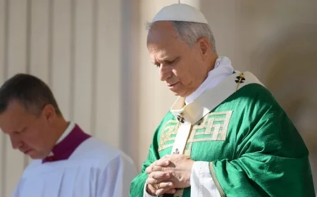 Pope Highlights Role of Catechists in Guiding Lifelong Faith Journeys at Mass