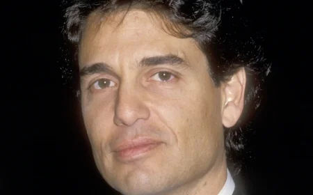 SNL Star Reveals Struggle with Disturbing Medical Condition