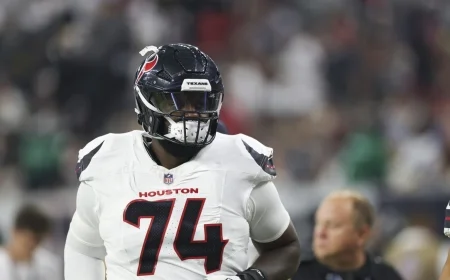 Texans Trade Star Left Tackle Cam Robinson to Cleveland Browns