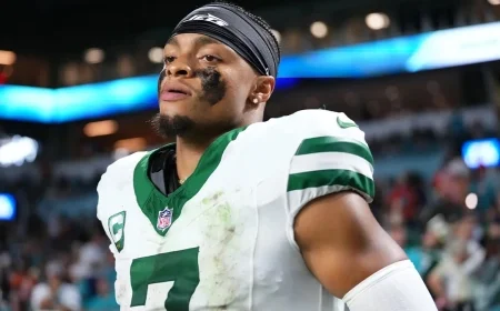Witness an incredible 43-yard touchdown run by Justin Fields