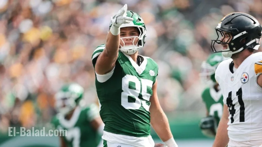 Jets and Mason Taylor Visit Dolphins Reviving Cool Memories of His Hall of Fame Dad