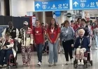 American Airlines and Gary Sinise Fly WWII Vets from Charlotte on Special Trip