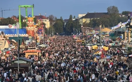 Overcrowding at Oktoberfest Raises Safety Concerns