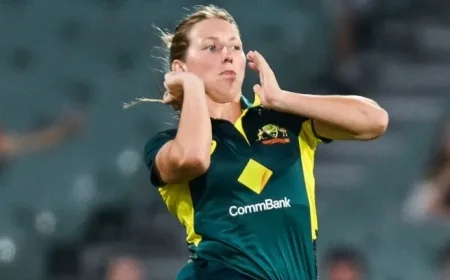 Australia Chooses Brown over Schutt, Opts to Bat Against New Zealand