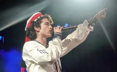 Conan Gray Shatters Expectations at Ascend Amphitheater’s ‘Wishbone’ Performance