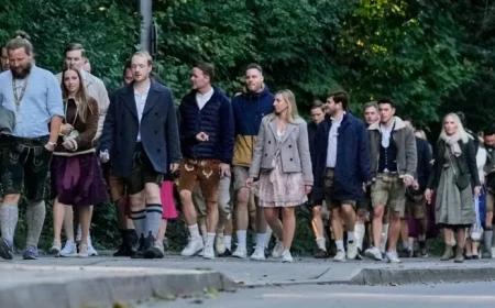 Oktoberfest 2025: Wiesn Reopens at 5:30 PM, Police Briefing Live Stream