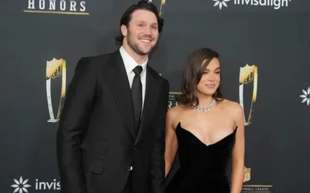 Josh Allen, Hailee Steinfeld Pose with Bills Legendary Wide Receiver