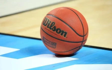 Woliczko Selects Iowa, Drawing Comparisons to Clark