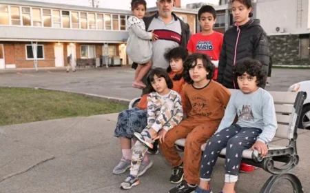 Montreal Fire Leaves 30 Families Homeless, Sleeping in Parks