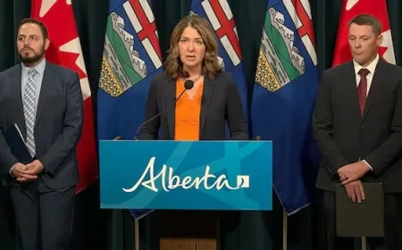 Alberta to Compensate Families if Teachers Strike on October 6