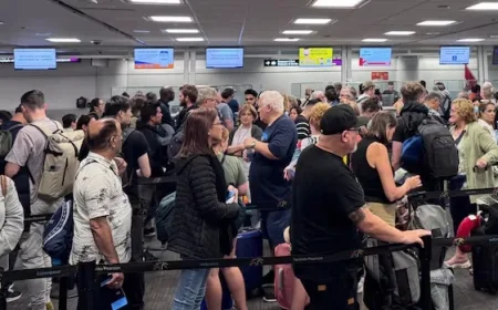 Toronto’s Pearson Airport Delays Expected After CBSA Kiosk Outage