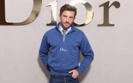 Jonathan Bailey Stuns in a Stylish Corporate Dior Outfit