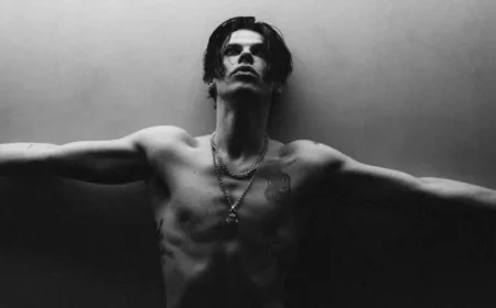 Yungblud Extends ‘Idols’ World Tour Through 2026