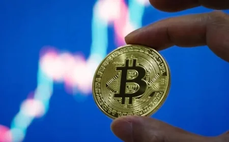 Bitcoin Nears All-Time High, Gains Safe Haven Status Amid Shutdown