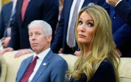 Furloughed SBA Staff Criticize Democrats for Shutdown in Blunt Auto-Replies