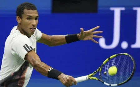 Auger-Aliassime Triumphs Over Tabilo to Advance in Shanghai Masters