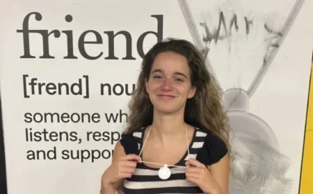 Viral AI ‘Friend’ Necklace Review: An Anxious Companion Around Your Neck