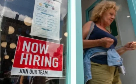 Surge in Long-Term Unemployment Rings Economic Alarm Bells