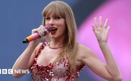 “Taylor Swift’s ‘Actually Romantic’ Rumored to Target Charli XCX”