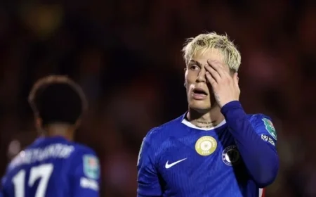 Referee Awards Garnacho Penalty Via VAR in Liverpool-Chelsea Clash