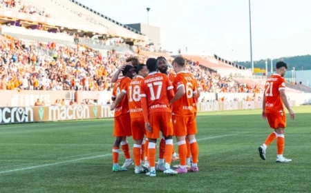 Forge FC Enjoys Home Advantage with Paton Brothers Reunited on Pitch