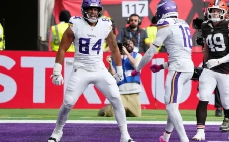 Vikings and Browns Tied in 2nd Quarter: Live NFL London Updates