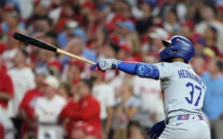 Dodgers, Teoscar Hernández Stun Phillies to Win NLDS Game 1