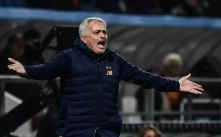 Mourinho’s Benfica Battles Porto in Champions’ Showdown