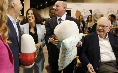 Buffett Secures $10 Billion OxyChem Deal at 95, Proving Dealmaking Prowess