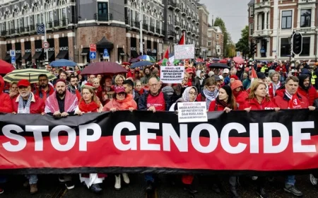 Tens of Thousands Join Amsterdam’s “Red Line” Protest Urging End to Gaza War